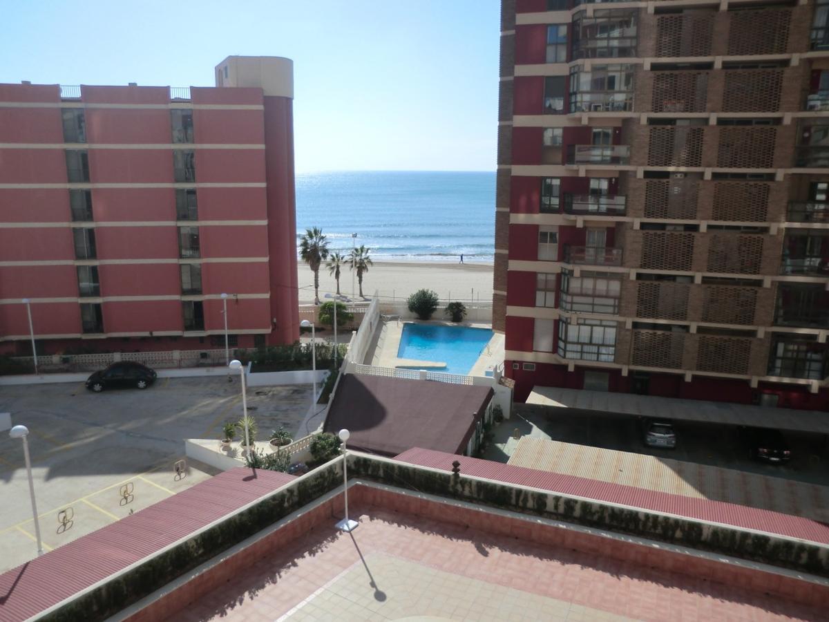 カルプEdificio Playa De Oroアパートメント エクステリア 写真